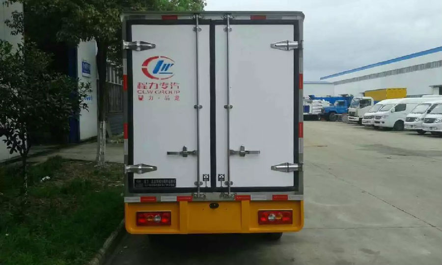 五十鈴面包冷藏車與廂體制造技術(shù)的深度解析